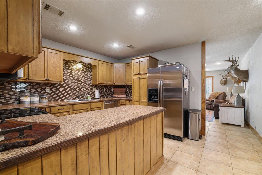 BARNES ELIZABETH - Residential