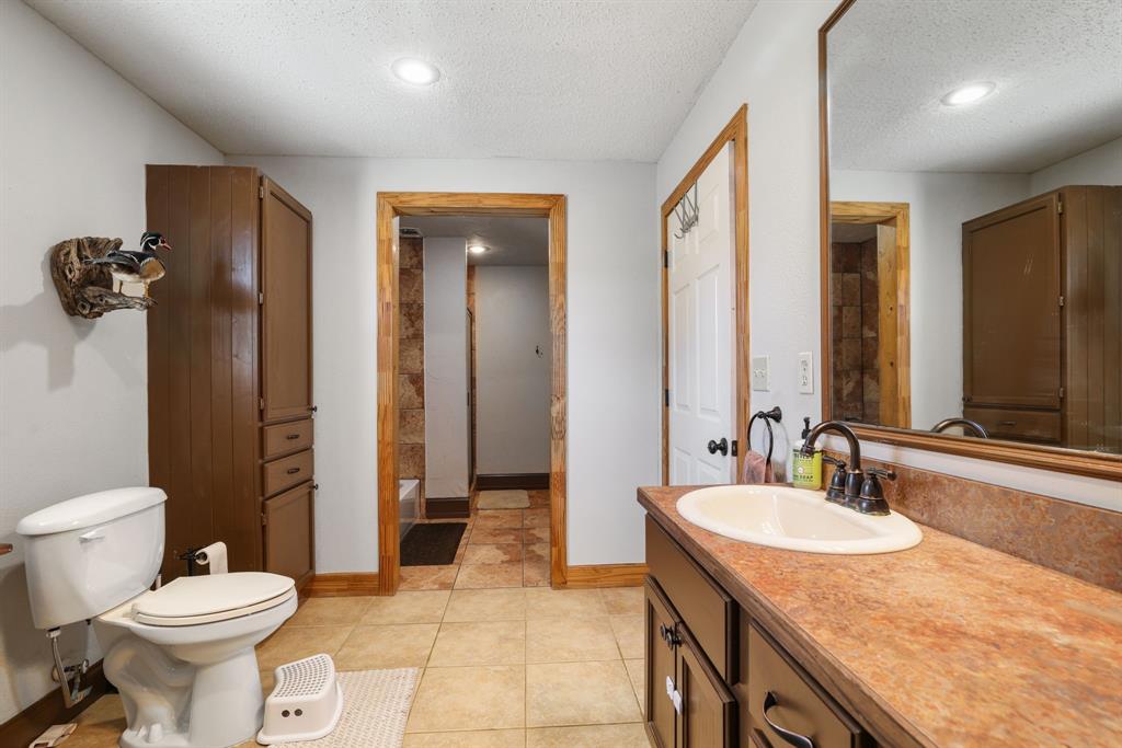 BARNES ELIZABETH - Residential