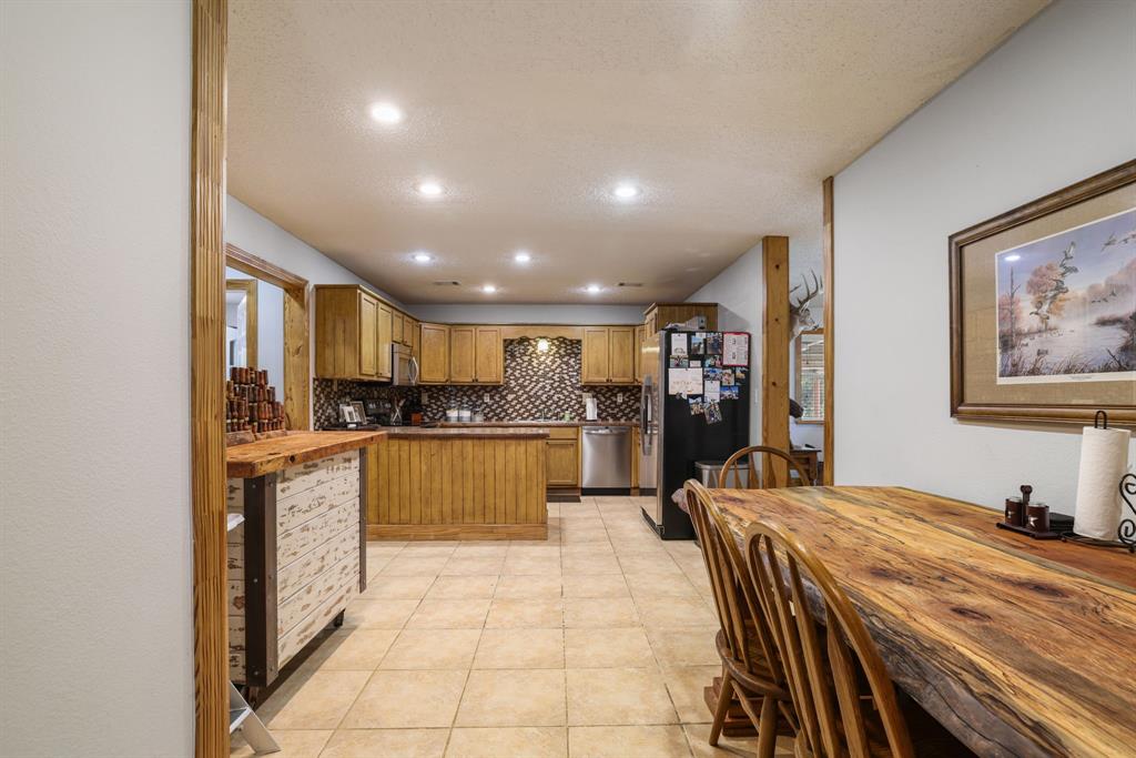 BARNES ELIZABETH - Residential