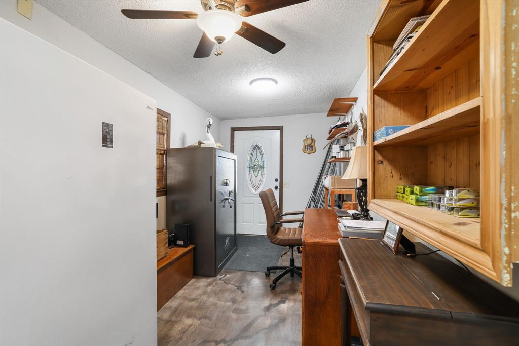 BARNES ELIZABETH - Residential