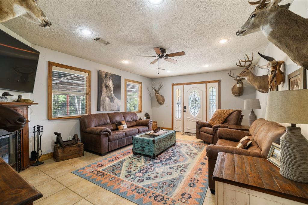 BARNES ELIZABETH - Residential