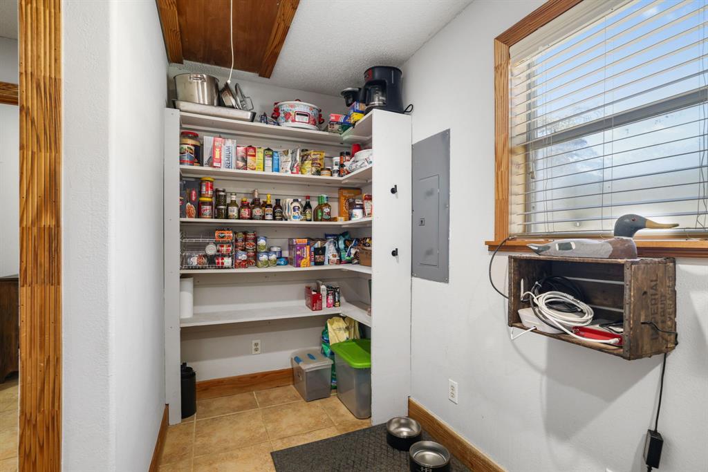 BARNES ELIZABETH - Residential