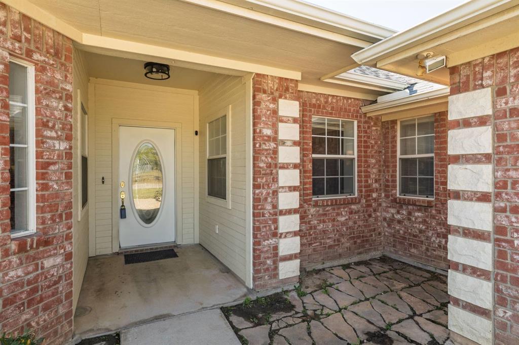 215 Runaway Bay Drive