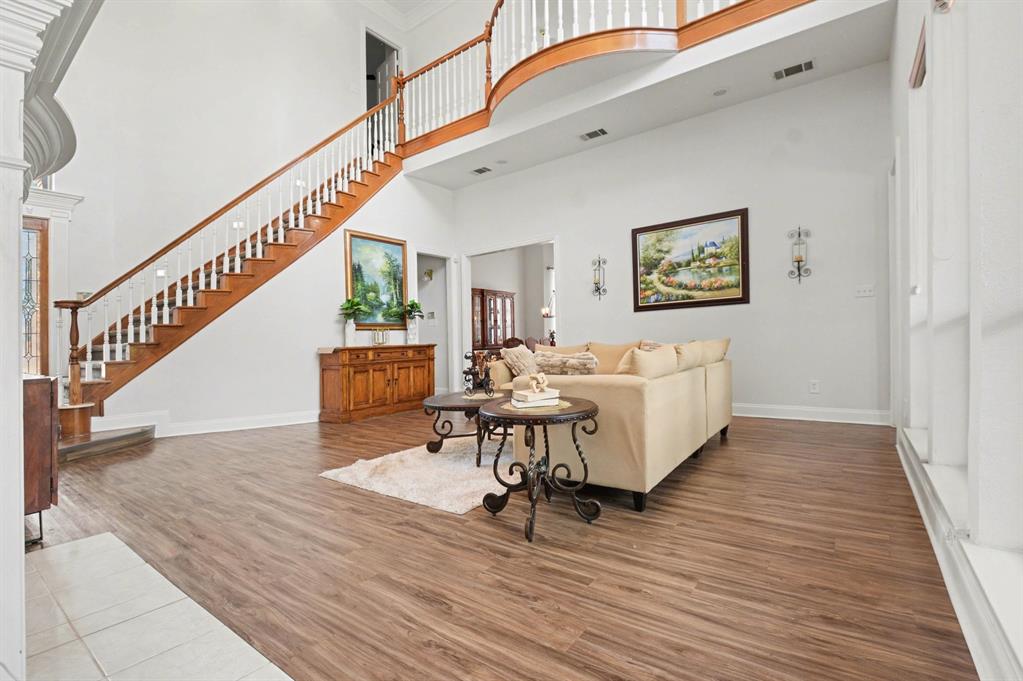 5205 Vicksburg Drive