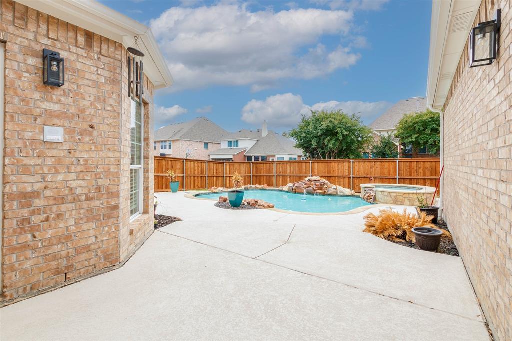 Villages At Willow Bay Ph I - Residential Lease