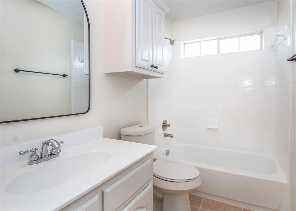 Villages At Willow Bay Ph I - Residential Lease