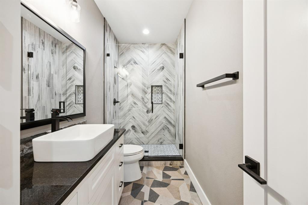 The Estates of Lone Oak - Residential