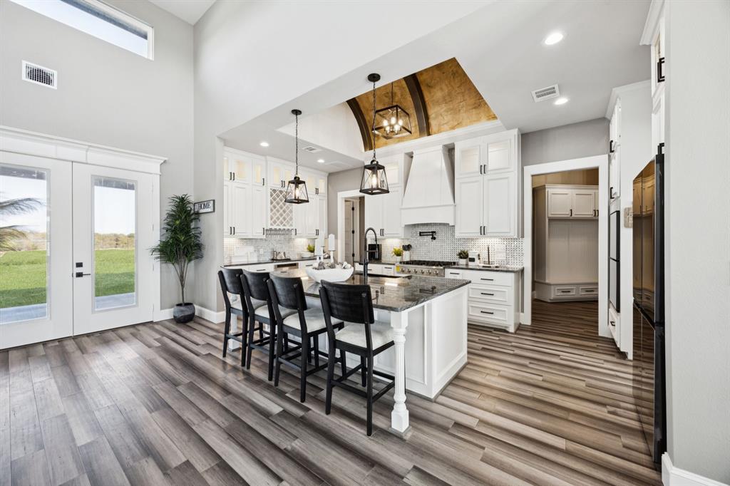 The Estates of Lone Oak - Residential