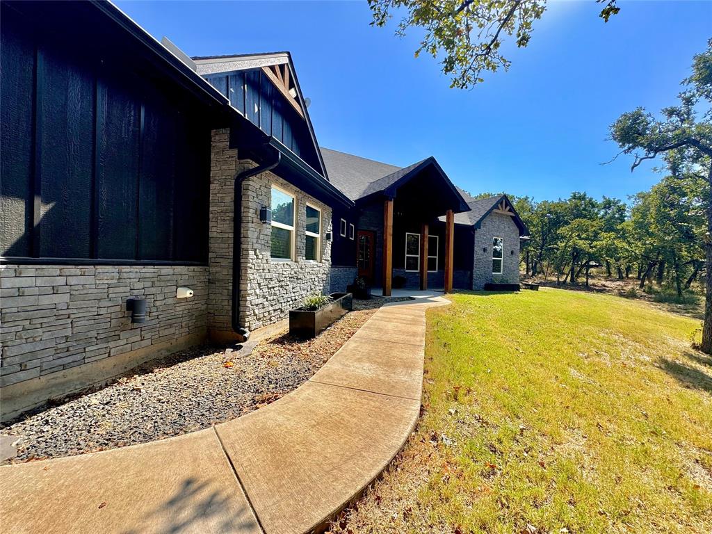 166 Oak Ridge Loop
