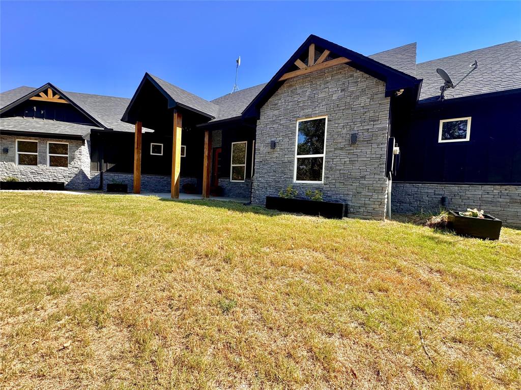 166 Oak Ridge Loop