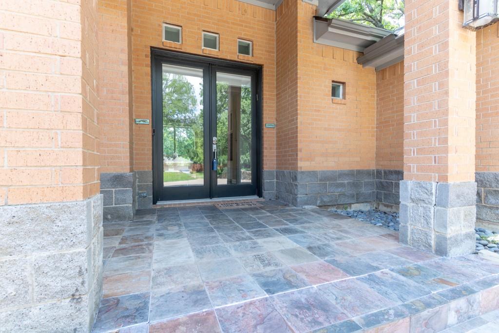 1211 Circle Lane