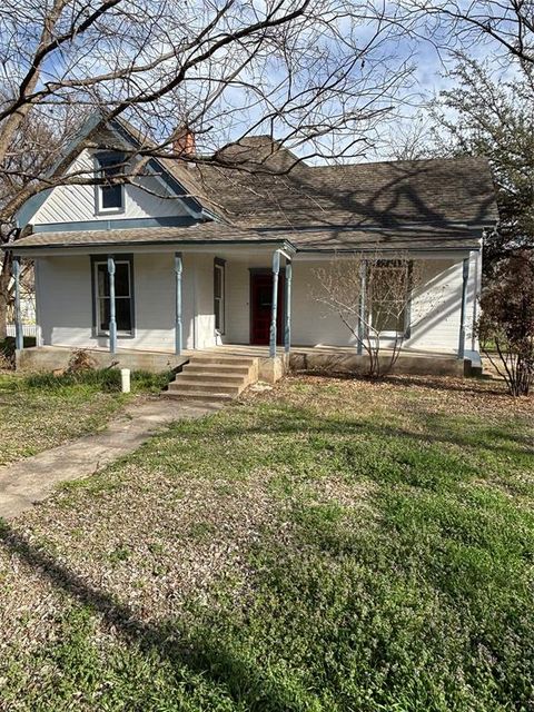 Photo of 500 Grace Street, Glen Rose, TX 76043 (MLS # 21188364)