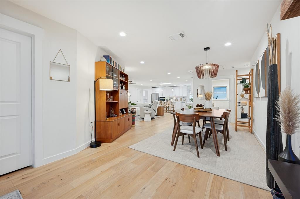 9922 Kilarney Drive