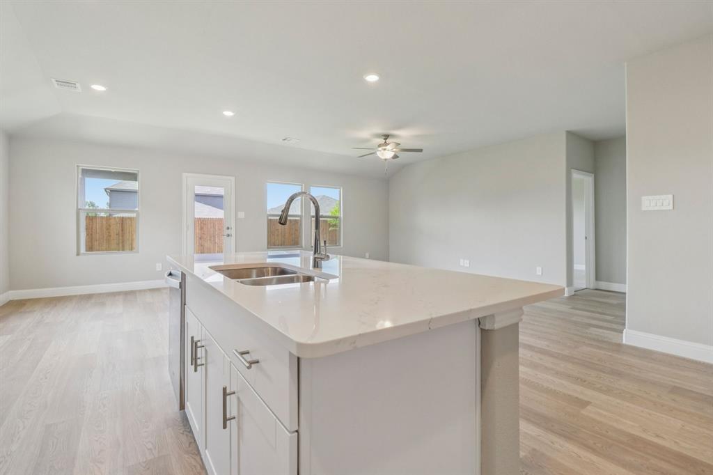 561 Sierra Ridge