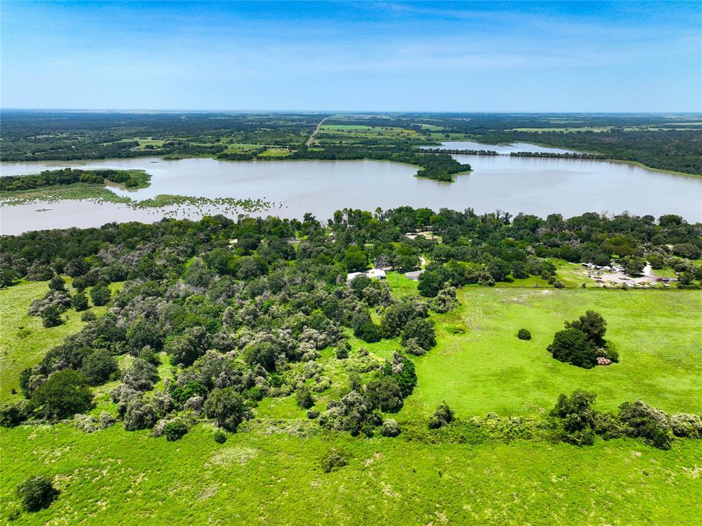 A030G P. Varela-Groesbeck, ACRES 29.11 - Land