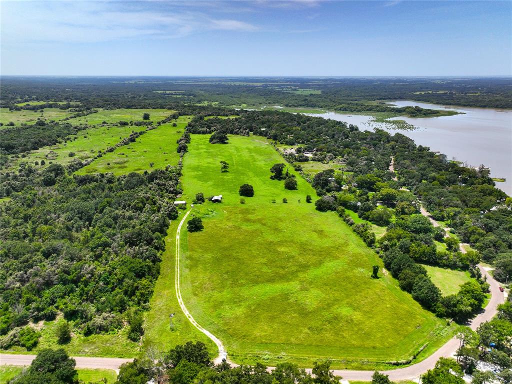 A030G P. Varela-Groesbeck, ACRES 29.11 - Land