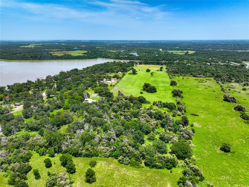 A030G P. Varela-Groesbeck, ACRES 29.11 - Land