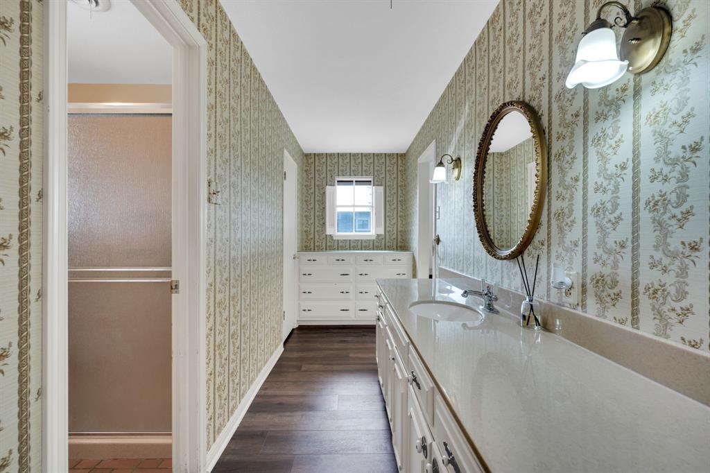 V Anderson Surv Abst #1 - Residential