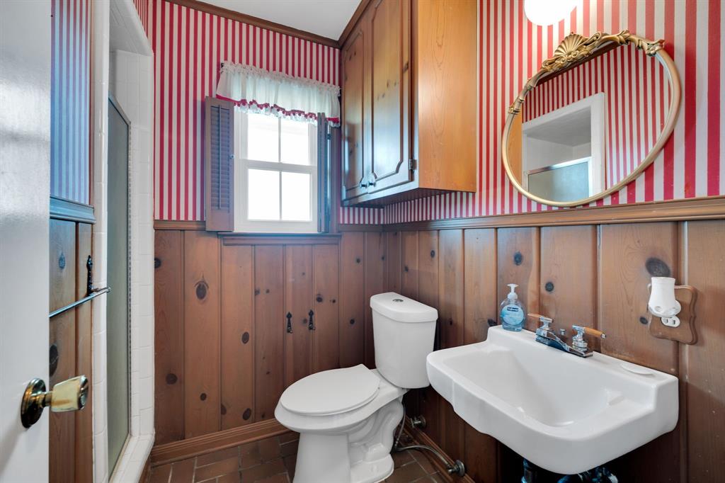 V Anderson Surv Abst #1 - Residential