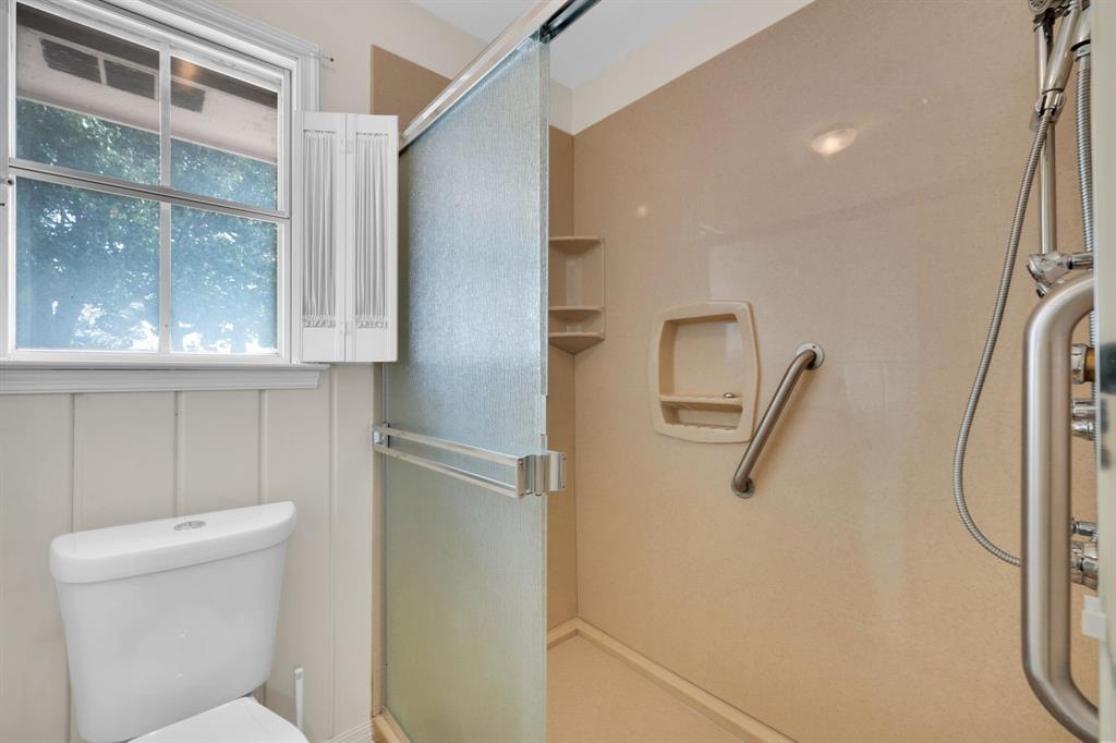 V Anderson Surv Abst #1 - Residential