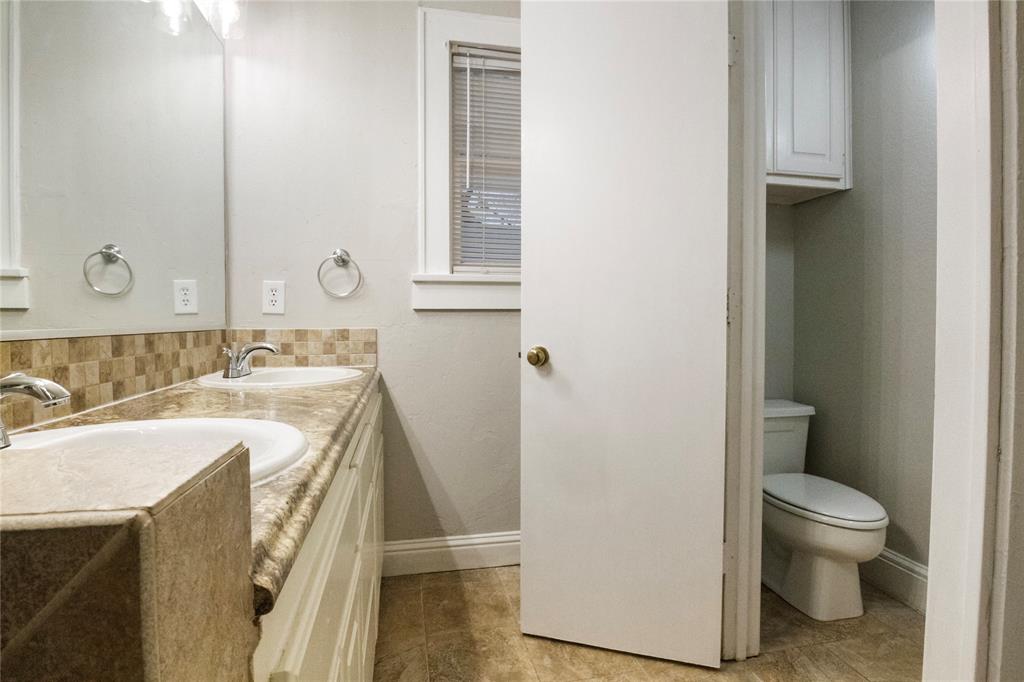 Bailey William J Add - Residential Lease