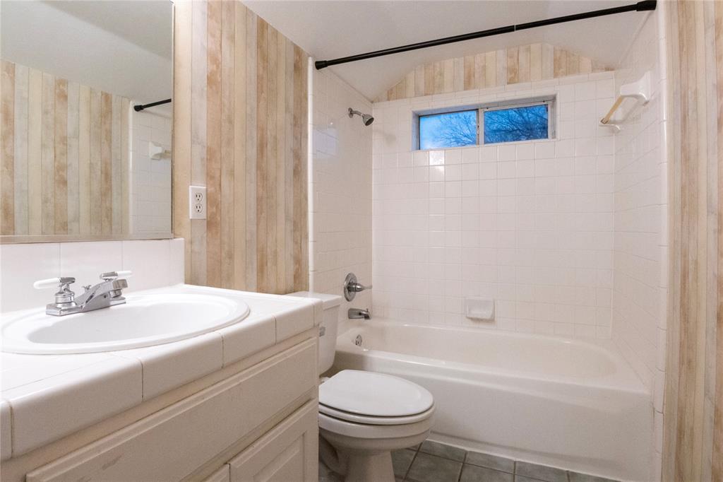 Bailey William J Add - Residential Lease