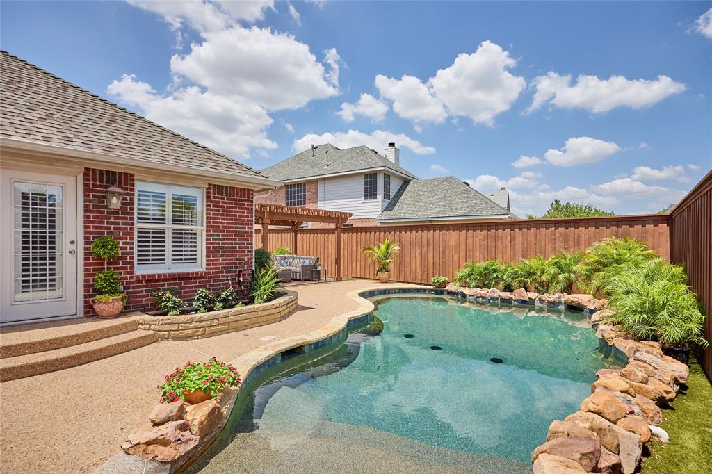 1002 Ozark Drive