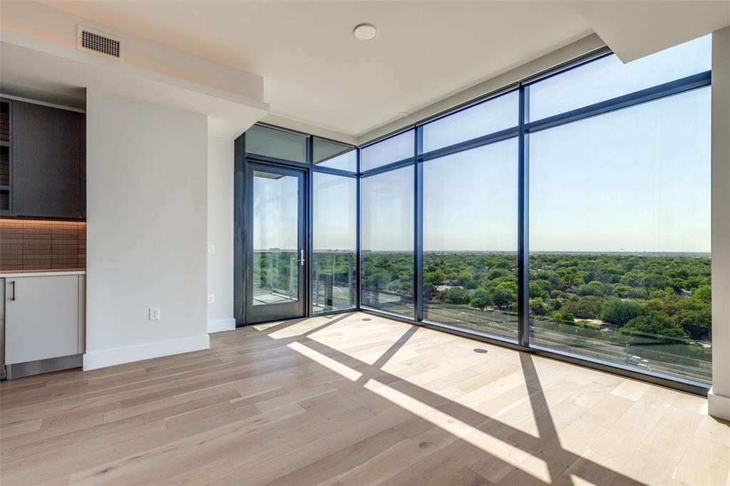 8119 Douglas Avenue 706