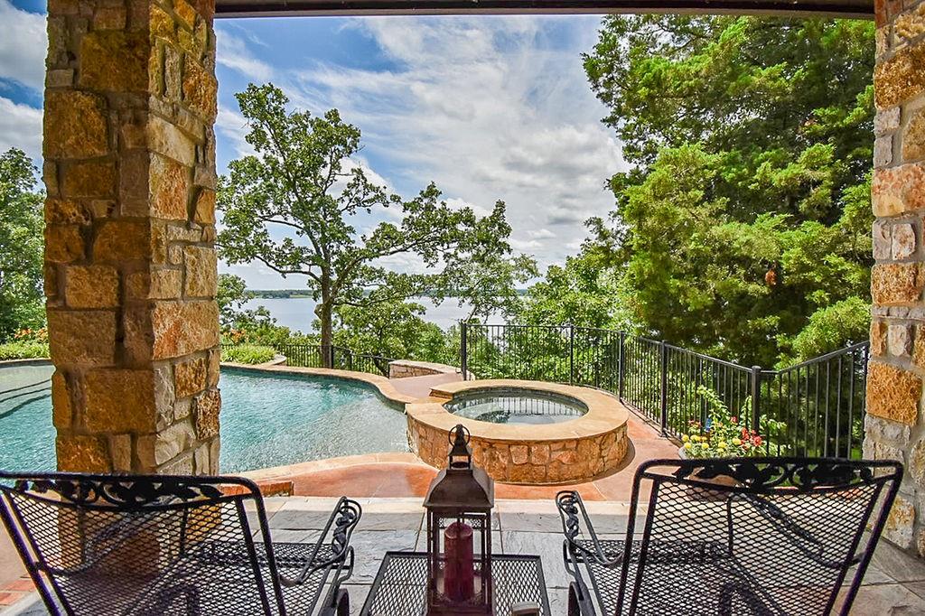 Eagles Bluff - Residential