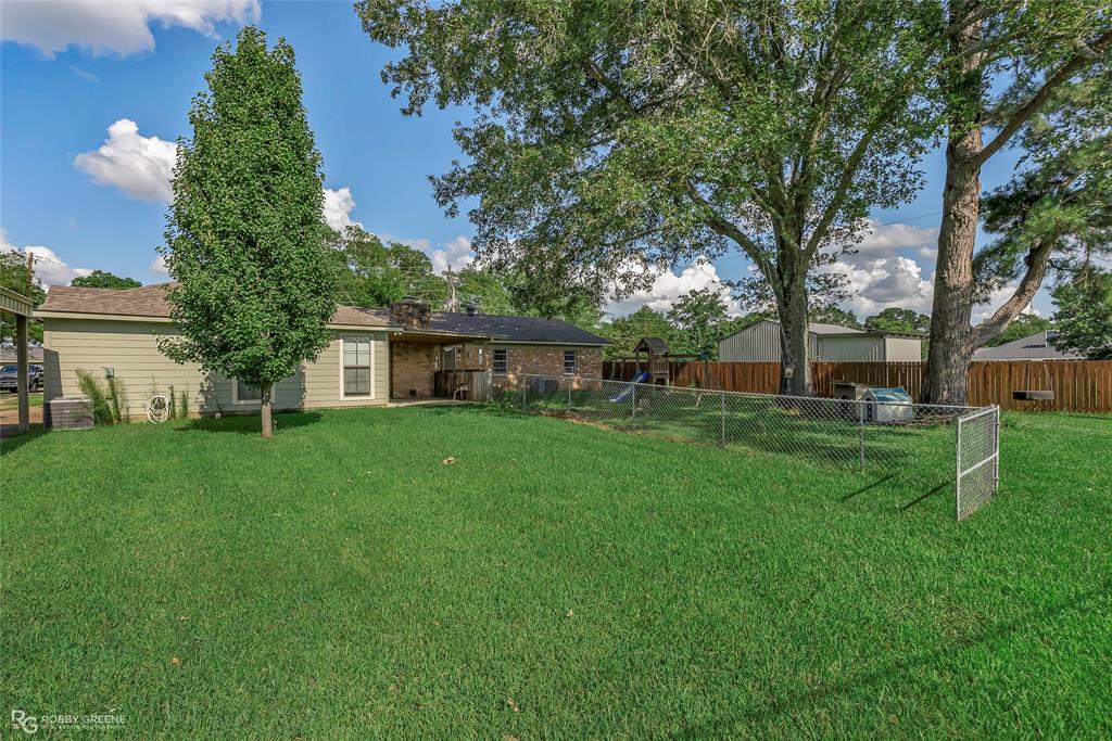 Stonewall, Louisiana 71078, United States, 4 Bedrooms Bedrooms, ,3 BathroomsBathrooms,Residential,Active,160889