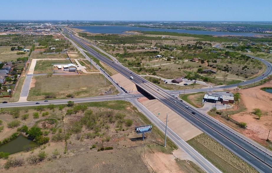 8102 US Highway 83