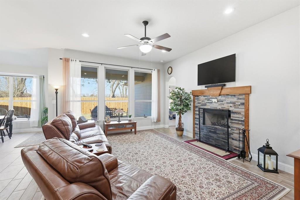 De Berry Estates Ph 1 - Residential