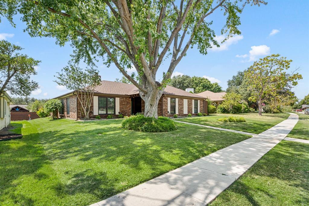 1646 Autumn Breeze Lane