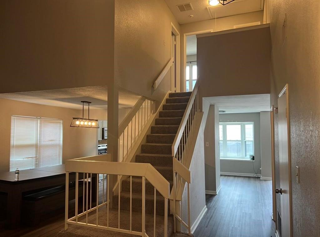 2462 Claremont Drive