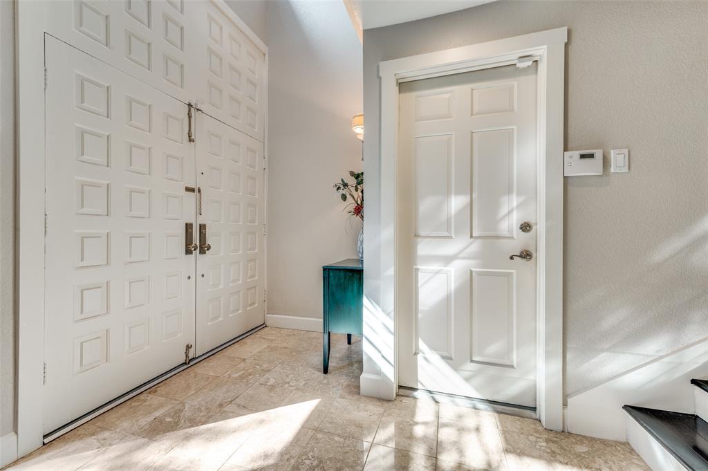 4310 Bowser Avenue 112