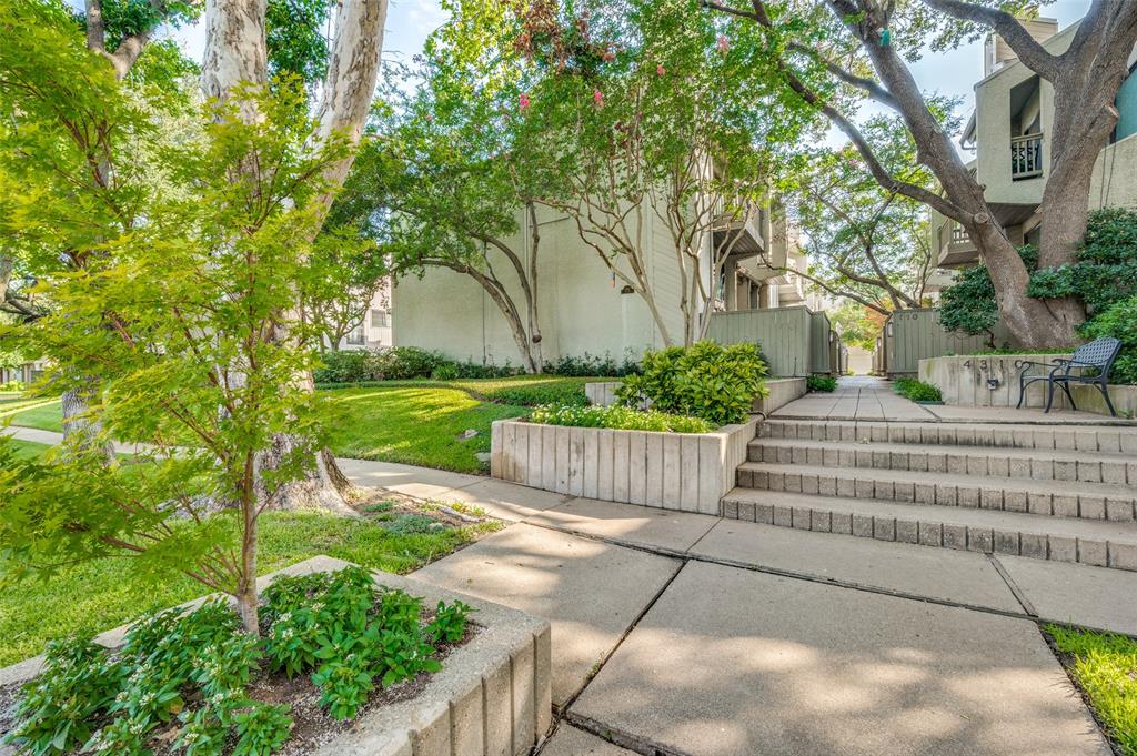 4310 Bowser Avenue 112