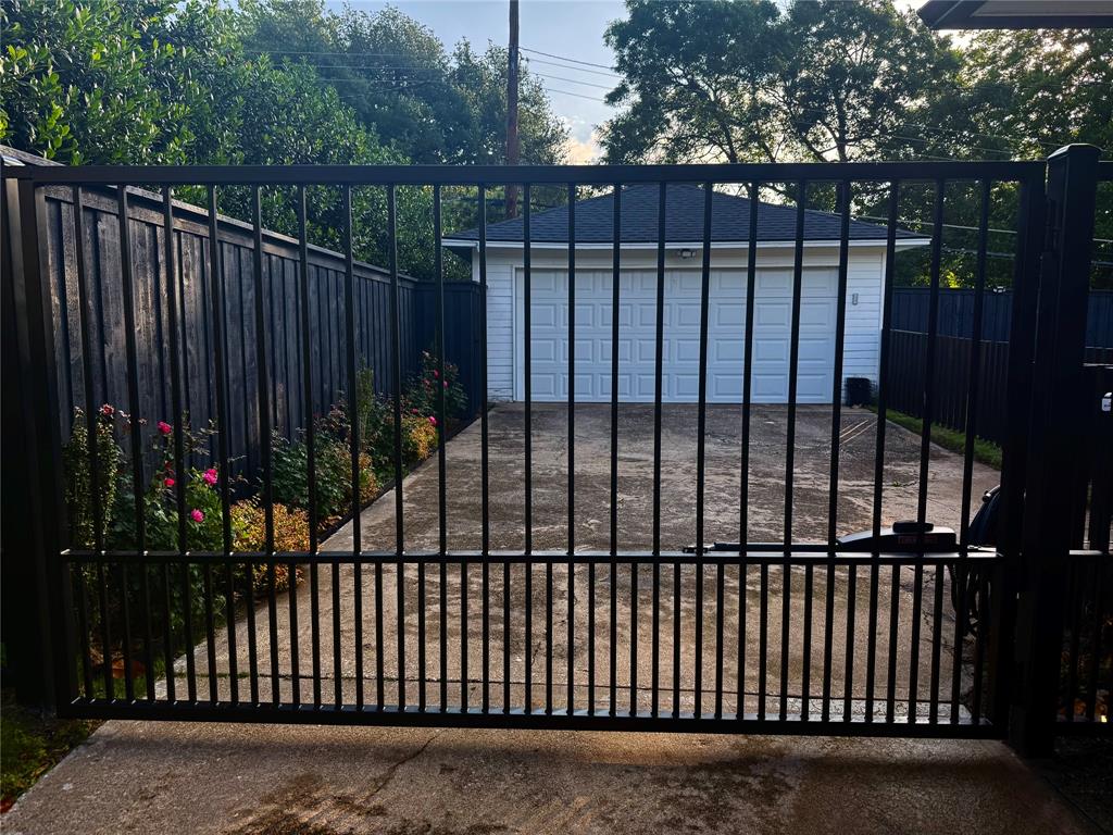 Lake Terrace - Residential