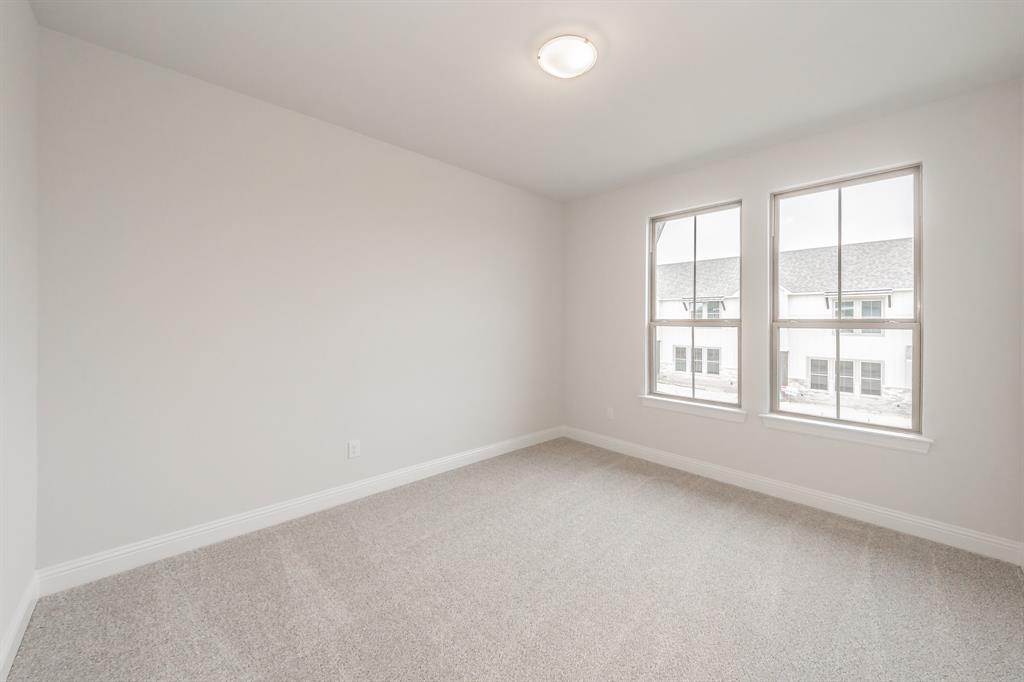 Lake Parc Vlg - Residential Lease