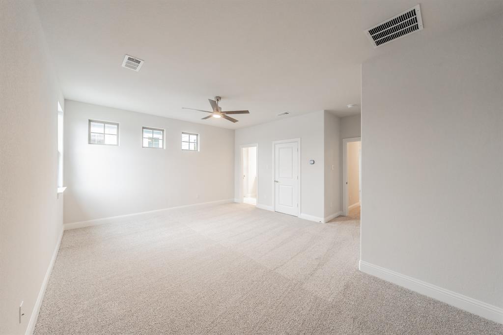 Lake Parc Vlg - Residential Lease