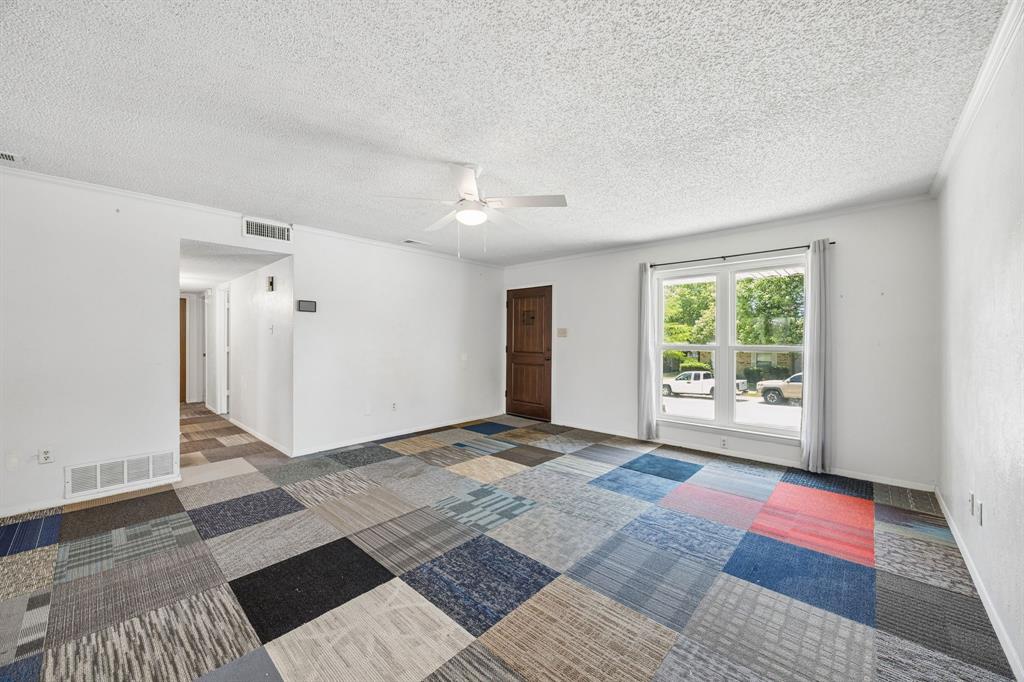 733 Mockingbird Drive