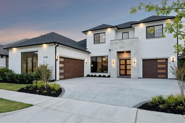 1770 COOPERS HAWK DR, ARLINGTON, TX 76005 - Image 92912c36d1ffa2fc4595b030d80cafc6/2806739104