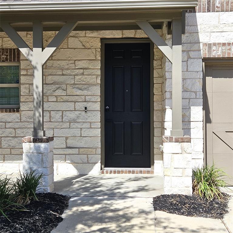 2225 Crooked Bow Drive