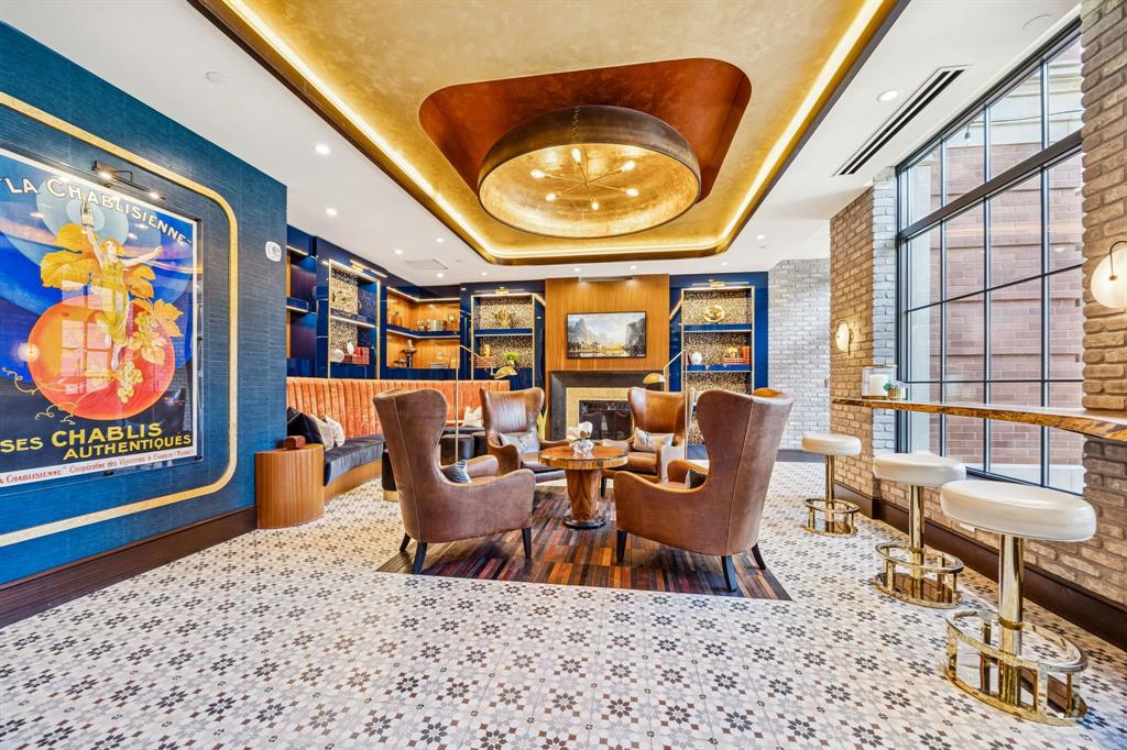 Parkview Condo - Residential