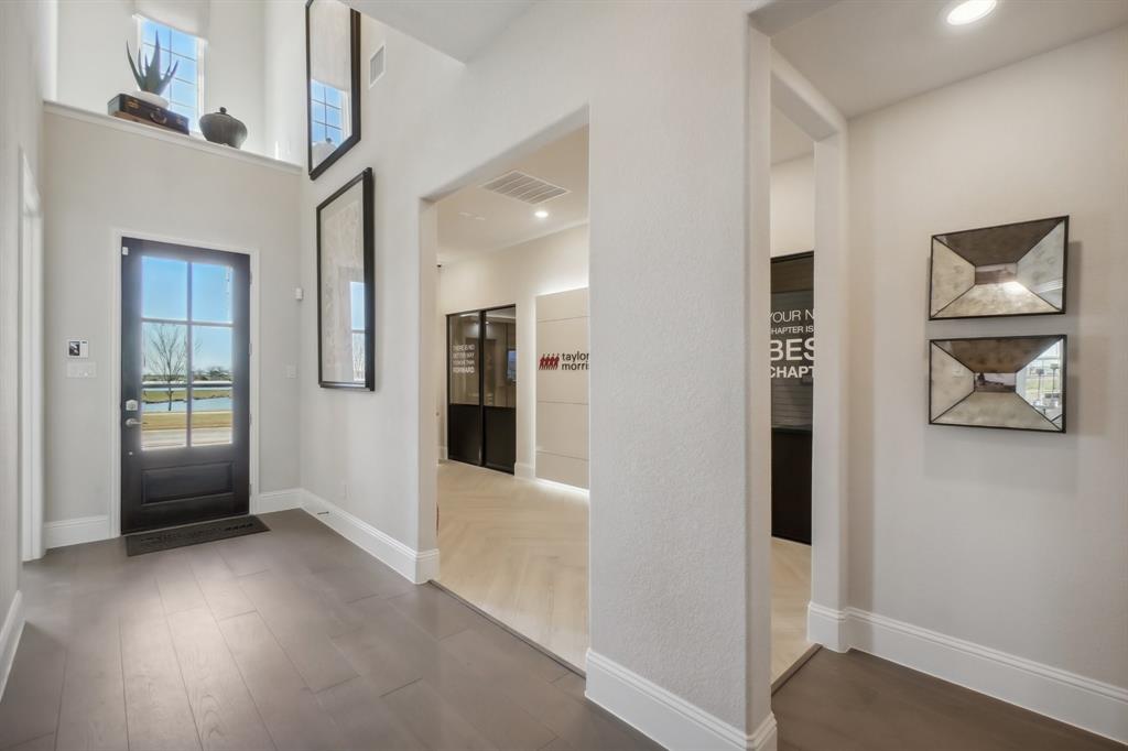 1120 Lakeview Lane