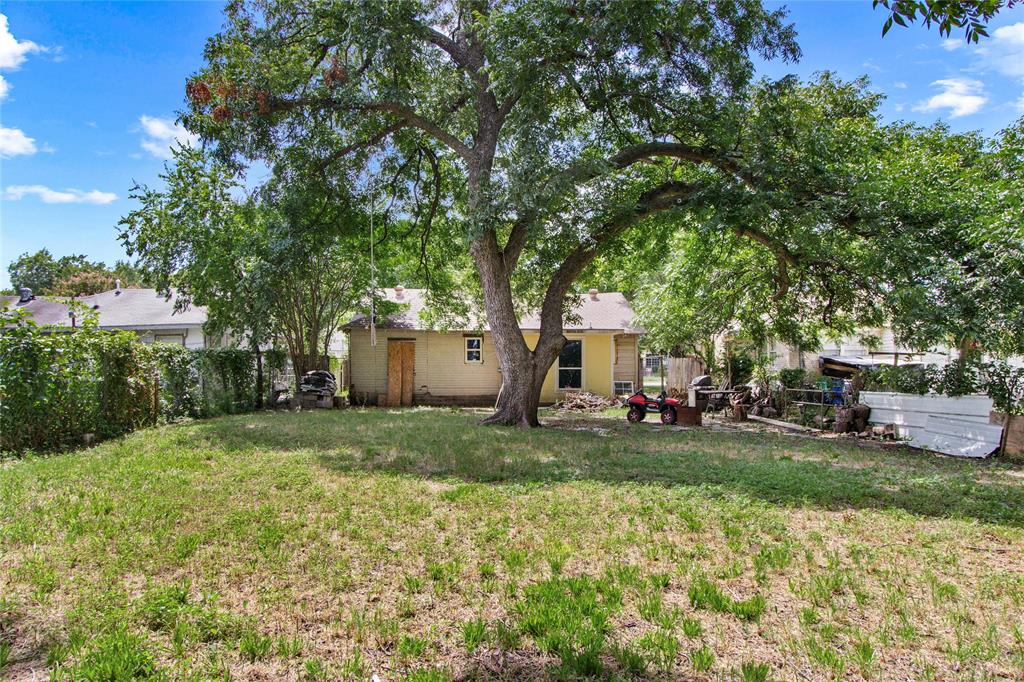 Suburban Home - Residential