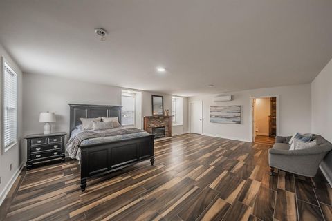 Tiny photo for 811 N Church Street, McKinney, TX 75069 (MLS # 21195227)