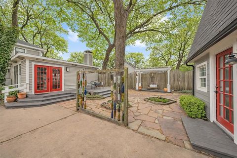 Tiny photo for 811 N Church Street, McKinney, TX 75069 (MLS # 21195227)