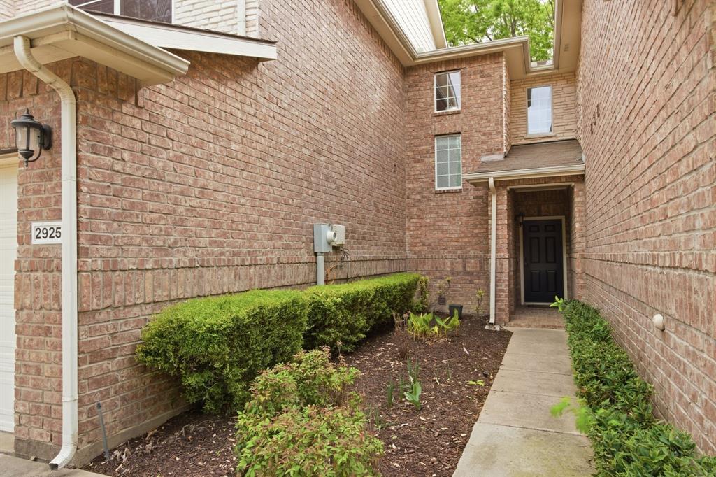 2925 Saint Andrews Drive