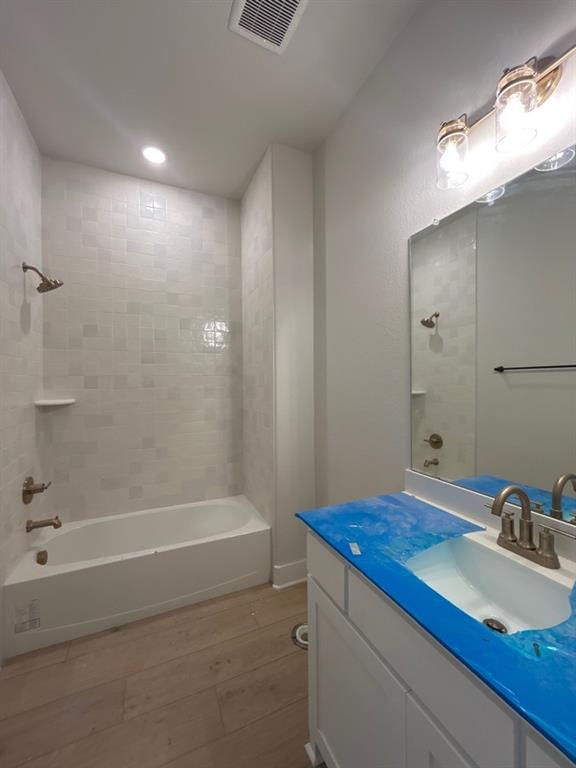 1103 Perrin Lane