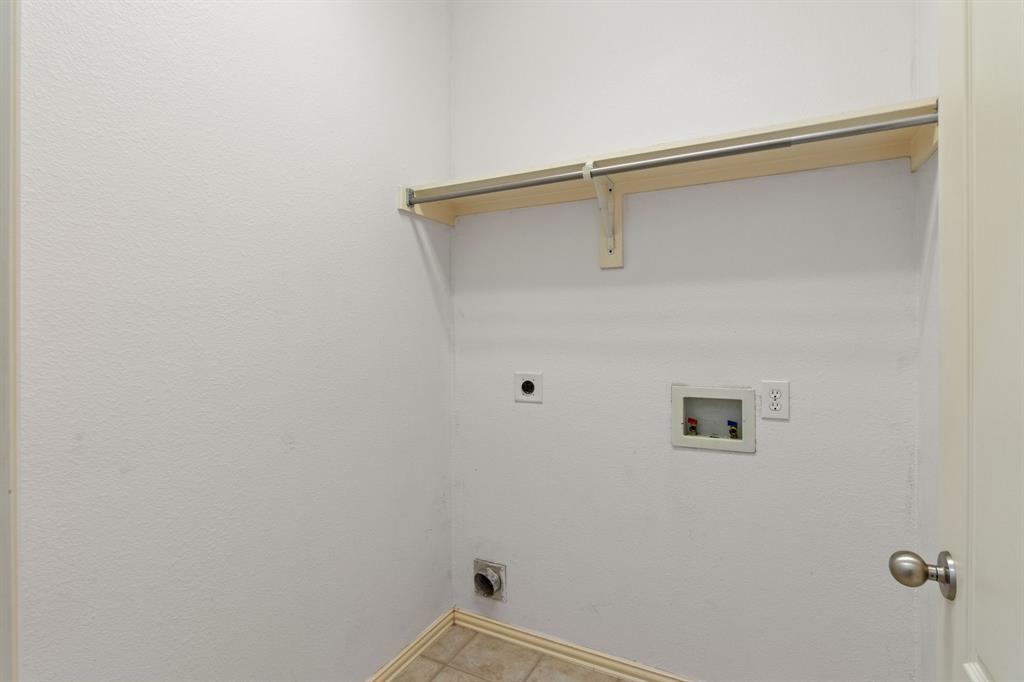 Creekwood At Hidden Lakes - Residential